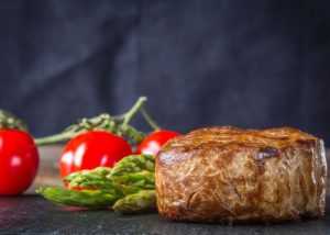Verse tournedos kopen bij online slagerij Beef & Steak - malse, ronde vlees snede klaar voor bereiding
