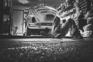 Home Dorpsgarage Elshof biedt professionele APK in Eerbeek met ervaren monteurs en moderne apparatuur voor veilige auto-keuringen